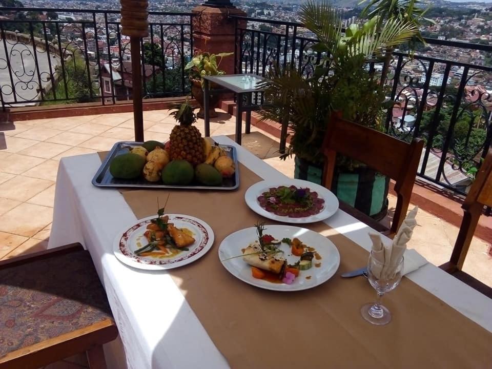 Relais De La Haute Ville Tana Antananarivo Exterior foto